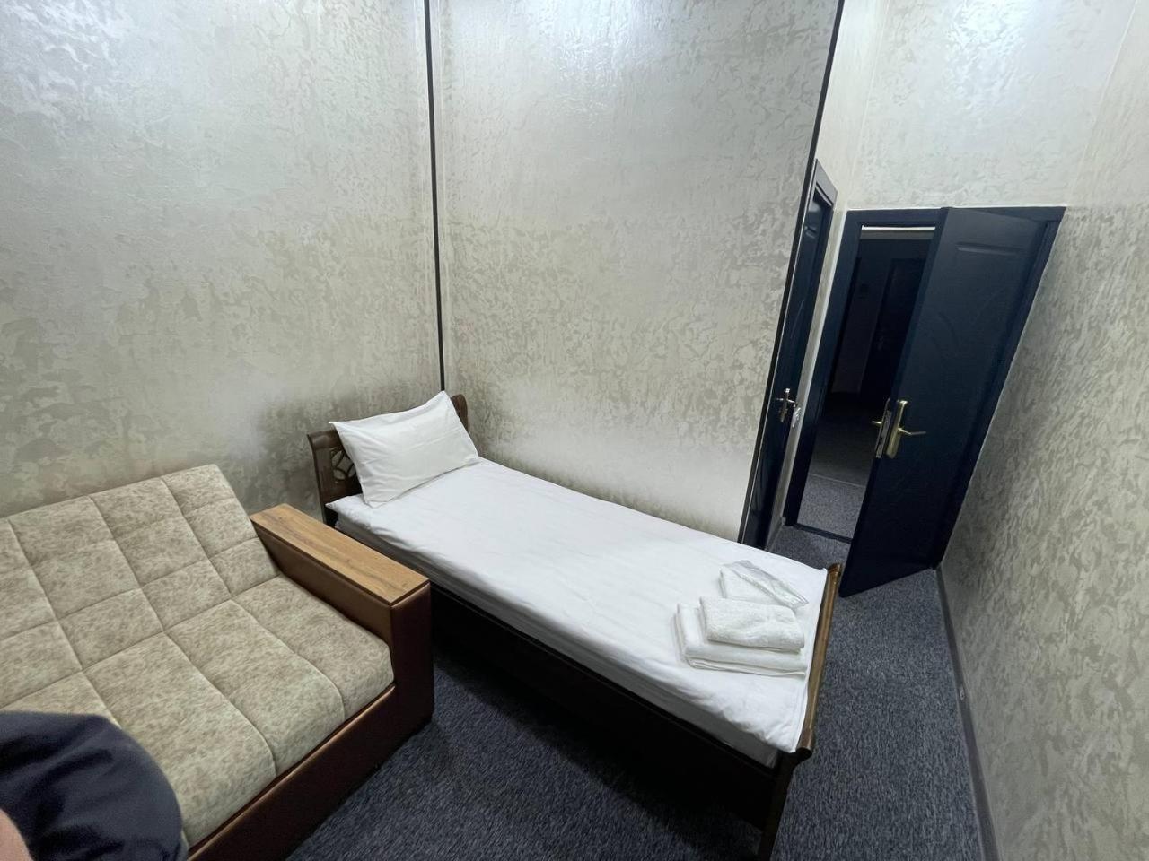 Rahat Inn Hotel 塔什干 外观 照片